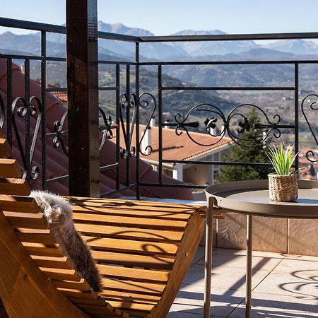 Gm Luxury Suites Kalavryta Zimmer foto